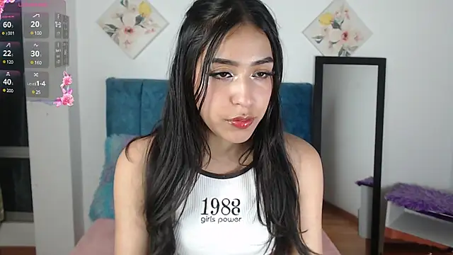 LilyMadisson F w online show from 01/22/25, 01:42