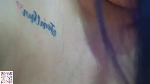 Snapshot of angie_bigboobs_ chatting on 05/19/26, 01:56 angie bigboobs online show from 05/19/26, 01:56