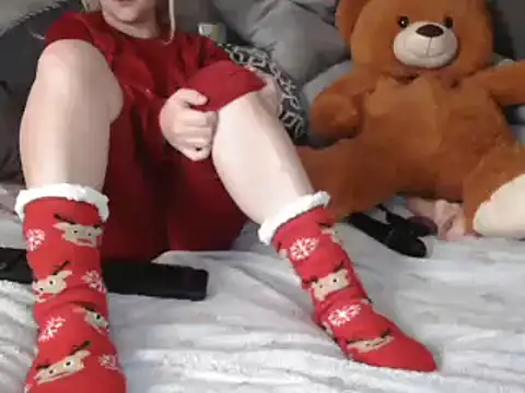 Snapshot of LaRa_forU chatting on 01/18/25, 10:39 LaRa forU online show from 01/18/25, 10:39