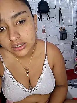 Snapshot of sariitha_sw chatting on 06/11/26, 02:26 sariitha sw online show from 06/11/26, 02:26