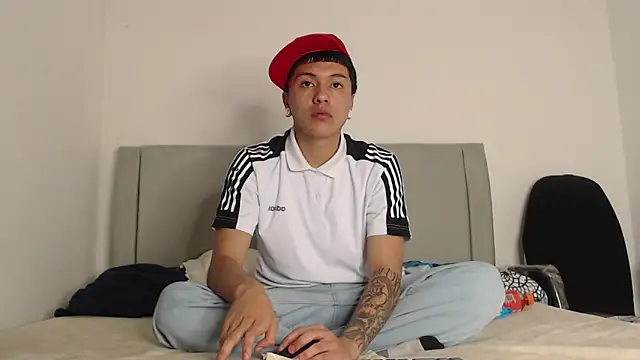 alex-lover online show from 02/11/26, 02:49