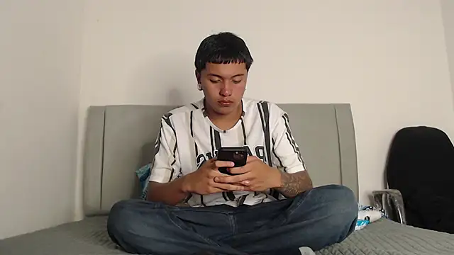 alex-lover online show from 02/25/26, 02:54