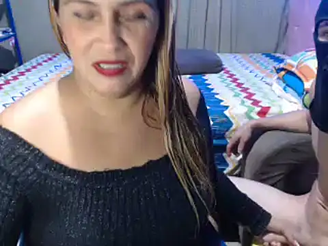 Snapshot of mom_son_dirty chatting on 12/06/24, 12:34 mom son dirty online show from 12/06/24, 12:34