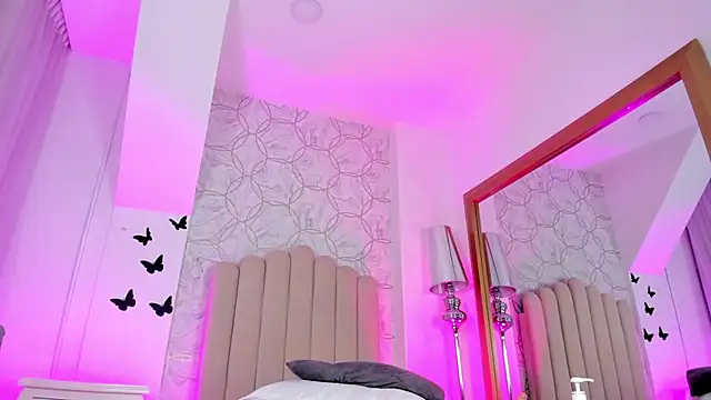 PollyGrey  online show from 02/08/25, 06:33