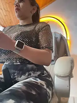 Milff parkerrr online show from 01/22/25, 11:45