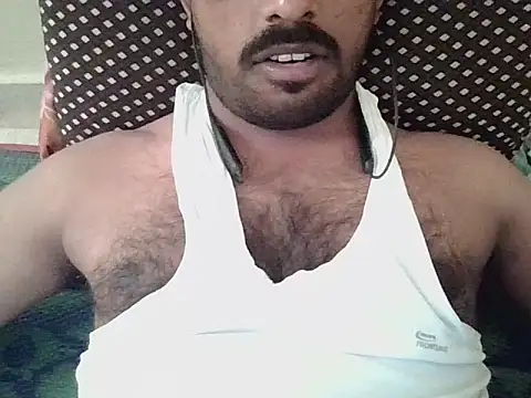 Snapshot of ballandnuts chatting on 04/05/26, 06:43 ballandnuts online show from 04/05/26, 06:43