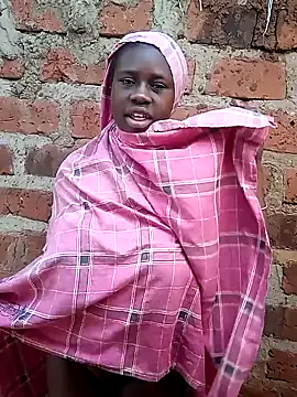 Black juicy24 online show from 02/18/25, 09:32