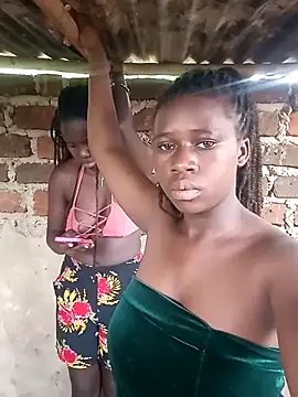 Black juicy24 online show from 03/03/25, 09:33