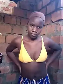 Black juicy24 online show from 10/13/25, 04:34