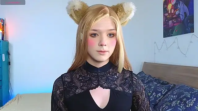 Snapshot of _yourFoxy_ chatting on 09/19/25, 01:01  yourFoxy  online show from 09/19/25, 01:01