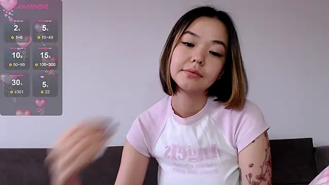 osaka nia online show from 09/10/25, 11:32