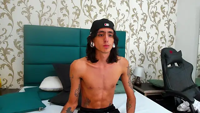 Matthew Dixonn online show from 12/30/24, 06:31