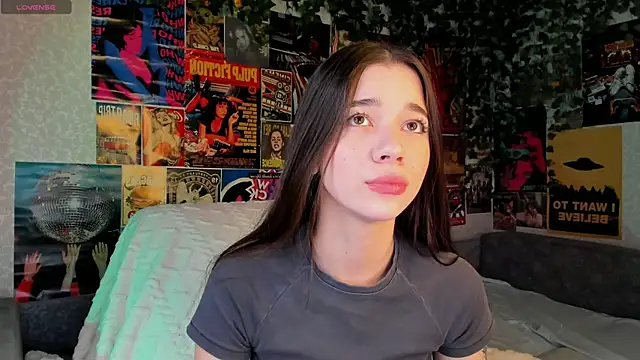 Butterflys1268 online show from 02/06/25, 10:21