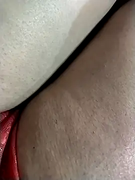 Snapshot of rohitlov150 chatting on 12/15/25, 09:02 rohitlov150 online show from 12/15/25, 09:02