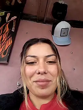 Sweel Leyva18 online show from 07/09/26, 04:33