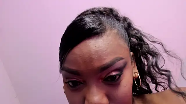 Snapshot of ishyaa_1 chatting on 10/31/25, 06:20 ishyaa 1 online show from 10/31/25, 06:20