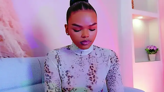 CamiEstrada online show from 02/12/26, 08:59