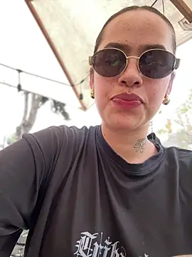 Mae Henao9 online show from 02/06/26, 05:49