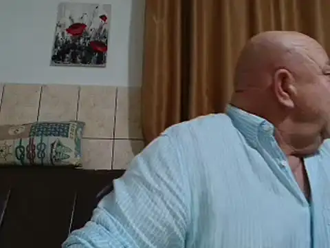 Snapshot of fullballs6 chatting on 12/14/24, 02:01 fullballs6 online show from 12/14/24, 02:01