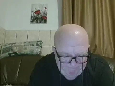 Snapshot of fullballs6 chatting on 01/14/25, 01:04 fullballs6 online show from 01/14/25, 01:04