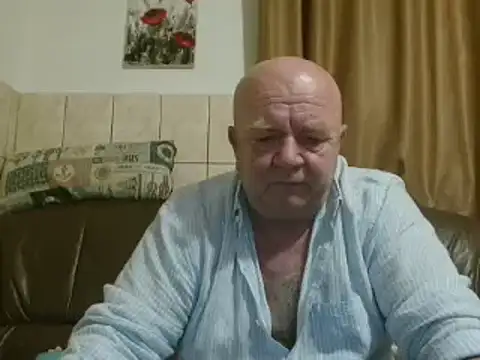 Snapshot of fullballs6 chatting on 01/15/25, 03:11 fullballs6 online show from 01/15/25, 03:11