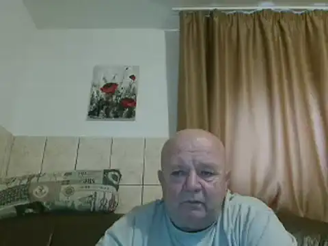 Snapshot of fullballs6 chatting on 01/15/25, 07:15 fullballs6 online show from 01/15/25, 07:15