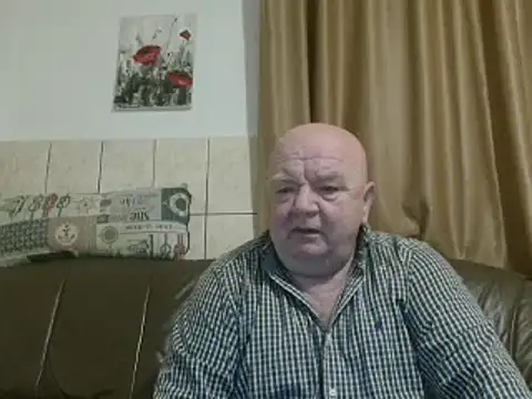 Snapshot of fullballs6 chatting on 02/08/25, 03:08 fullballs6 online show from 02/08/25, 03:08