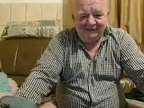 Snapshot of fullballs6 chatting on 03/05/25, 03:08 fullballs6 online show from 03/05/25, 03:08