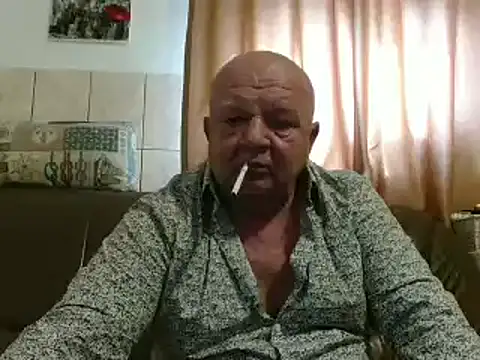 Snapshot of fullballs6 chatting on 03/20/25, 07:47 fullballs6 online show from 03/20/25, 07:47