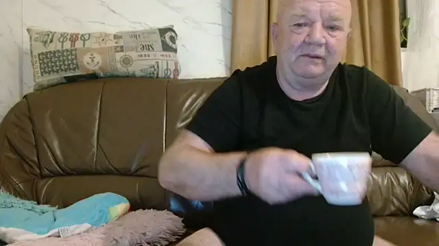 fullballs6 online show from 04/23/26, 02:02