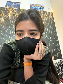 ks536191 online show from 12/14/25, 04:29