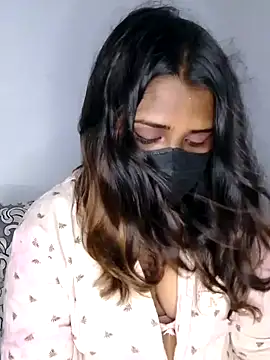 Snapshot of princesslesbi chatting on 03/03/25, 04:03 princesslesbi online show from 03/03/25, 04:03