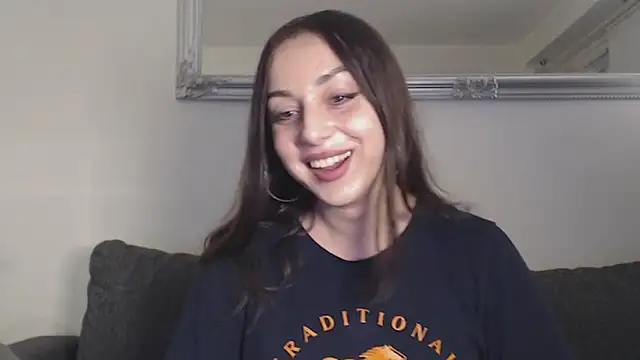 courtneyPerfect online show from 12/17/24, 06:09