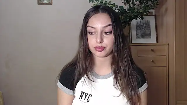 courtneyPerfect online show from 01/14/25, 06:28