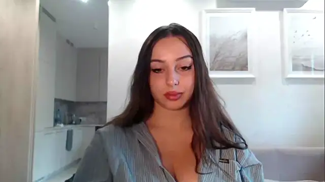 courtneyPerfect online show from 09/23/25, 01:47