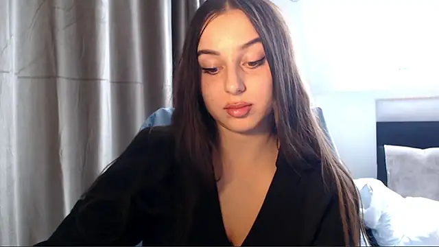 courtneyPerfect online show from 09/29/25, 01:49