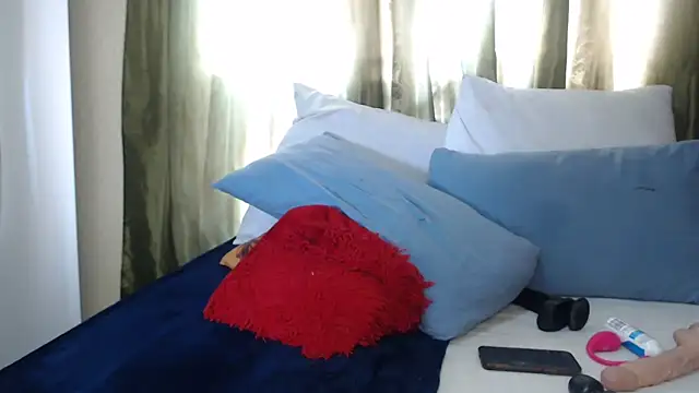 Foxybrownxx1 online show from 11/09/25, 07:28