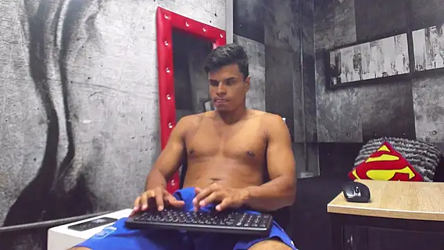 Derek Lustfordx online show from 02/07/25, 11:23
