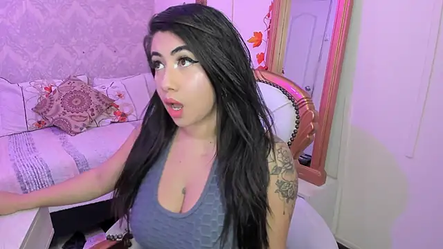 Sexy cristall  online show from 03/11/25, 07:36