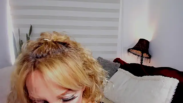 Sammykatt online show from 02/25/26, 07:12