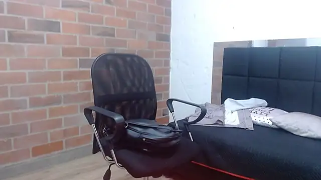 samantha  karolstone online show from 10/06/25, 01:03