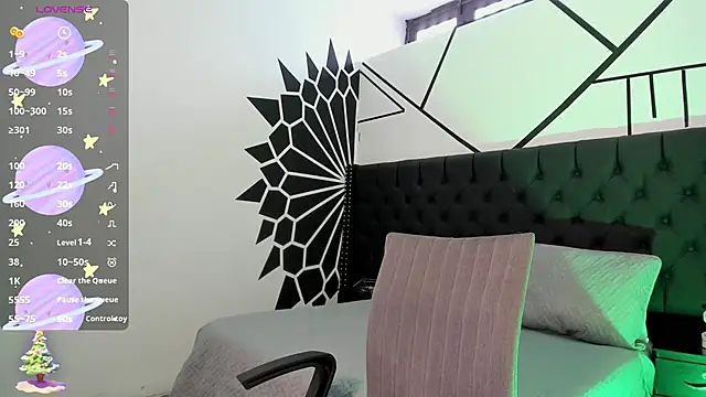 Snapshot of EthanTravis_ chatting on 03/06/25, 08:27 EthanTravis  online show from 03/06/25, 08:27