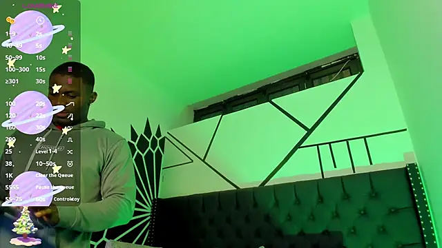 Snapshot of EthanTravis_ chatting on 03/07/25, 09:48 EthanTravis  online show from 03/07/25, 09:48