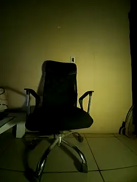 vergapeludaaa online show from 06/18/26, 10:14