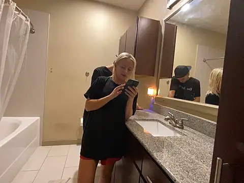 girlfriendmissy online show from 12/28/24, 08:25