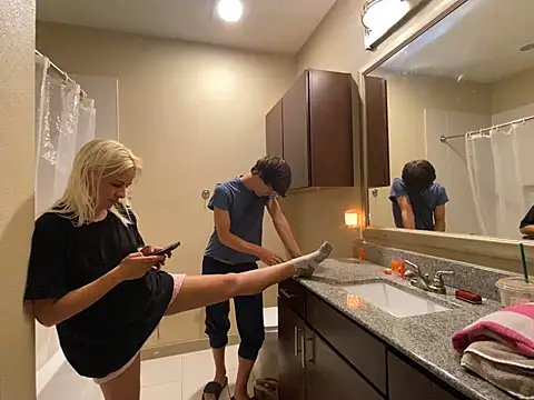 girlfriendmissy online show from 03/15/25, 09:05