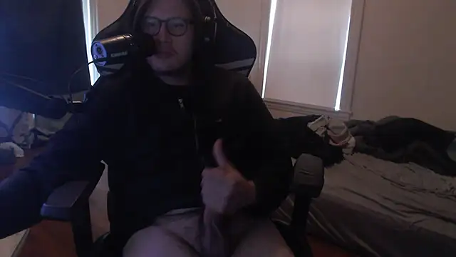 chicostick413 online show from 10/29/25, 05:14