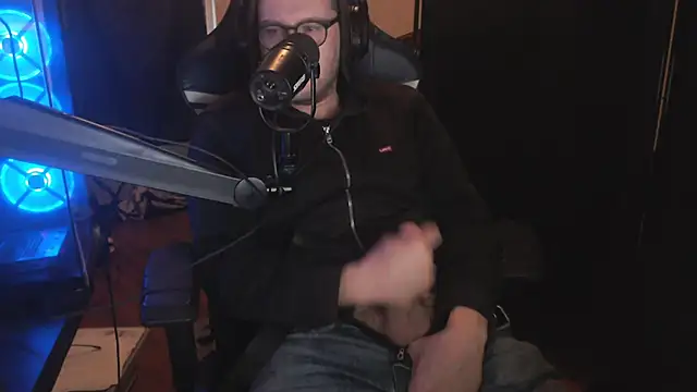 chicostick413 online show from 11/10/25, 05:56