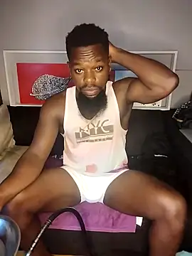 Snapshot of Chocolate_factory_man chatting on 03/10/25, 05:00 Chocolate factory man online show from 03/10/25, 05:00