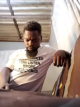 Snapshot of Chocolate_factory_man chatting on 09/15/25, 03:39 Chocolate factory man online show from 09/15/25, 03:39